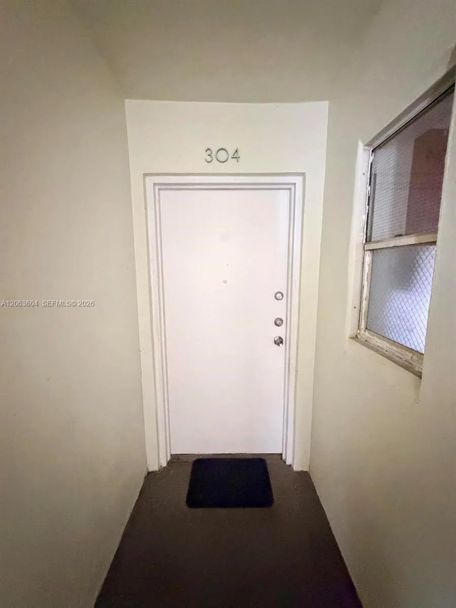 12890 NE 8th Ave # 304, North Miami, FL 33161 photo 4