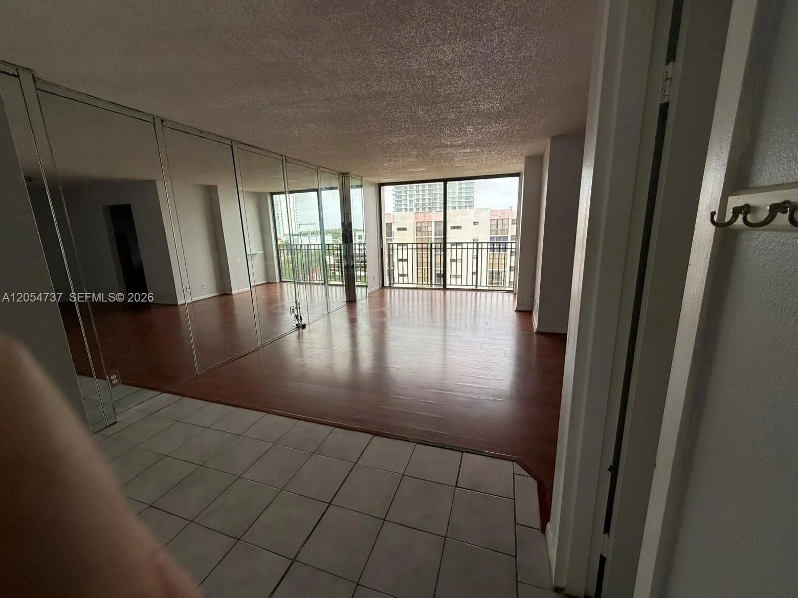 16919 N Bay Rd # 912, Sunny Isles Beach, FL 33160 photo 2