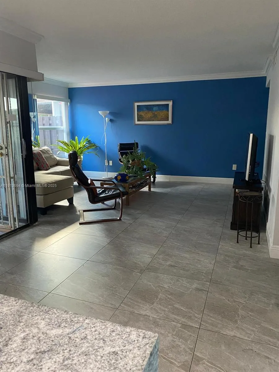 10454 NW 5th Ter # 4-30, Miami, FL 33172 photo 6