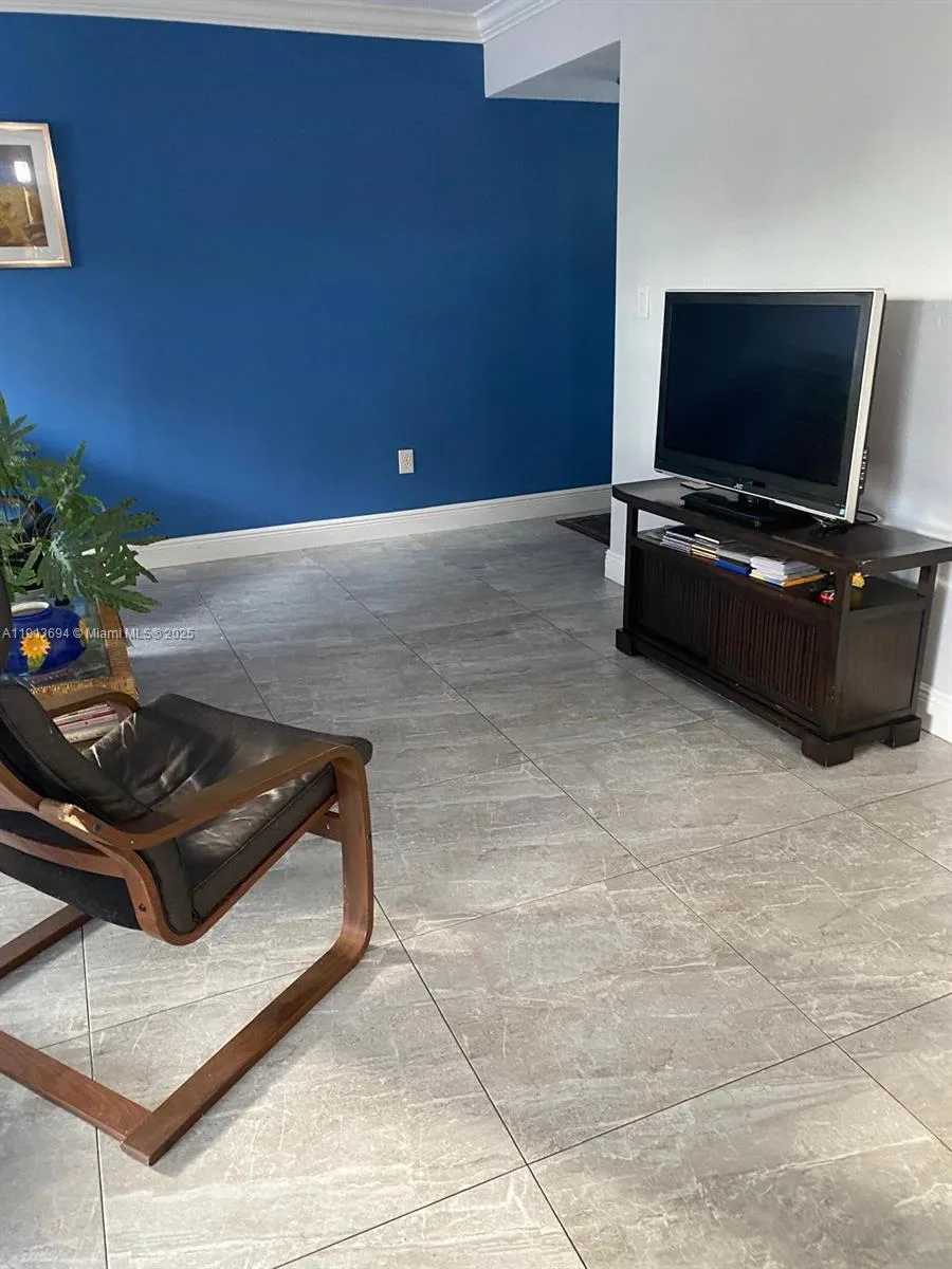10454 NW 5th Ter # 4-30, Miami, FL 33172 photo 8