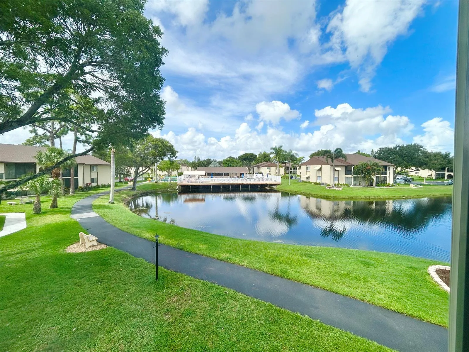 132 Lake Pine Circle # B-2, FL 33463 photo 5