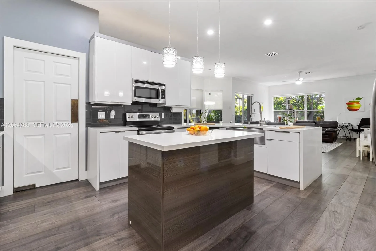 1046 SW 159th Way, Pembroke Pines, FL 33027 — zdjęcie 4