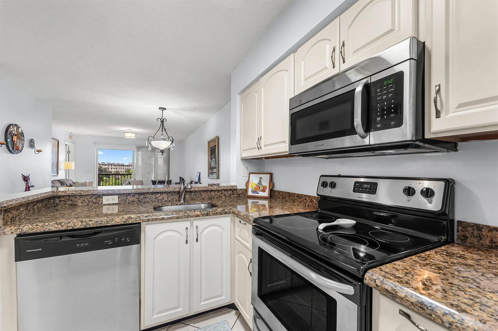 2222 N Cypress Bend Drive # 403, Pompano Beach, FL 33069