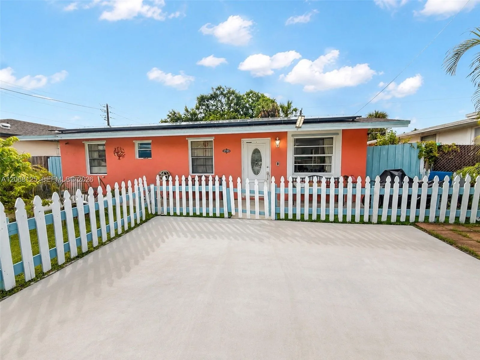 2745 NW 7th Ct, Fort Lauderdale, FL 33311 photo 2