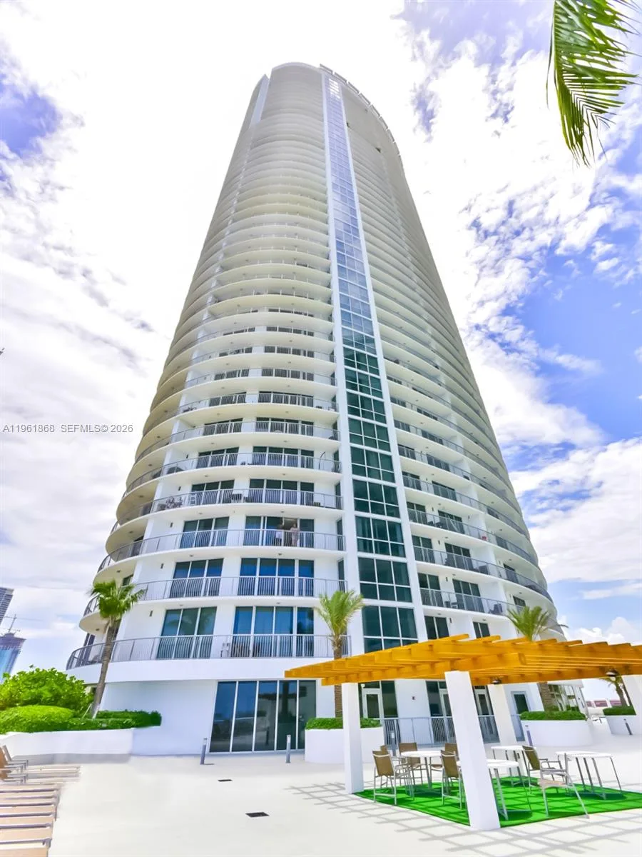 1750 N Bayshore Dr # 1211, Miami, FL 33132