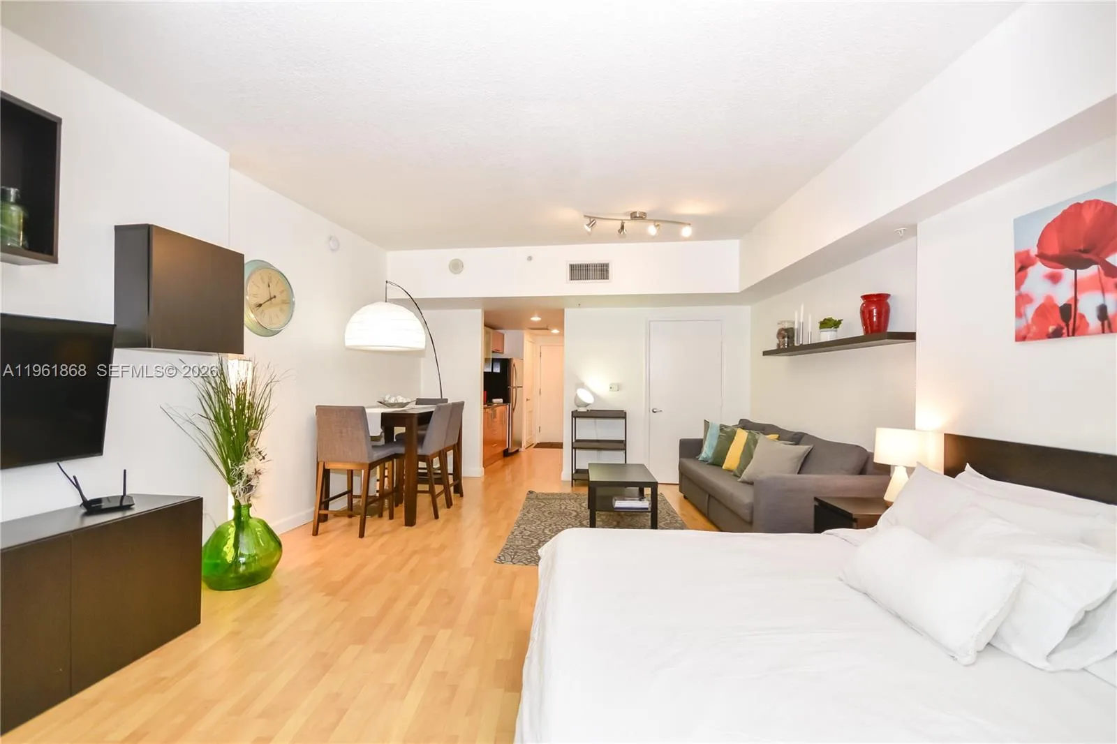 1750 N Bayshore Dr # 1211, Miami, FL 33132 photo 3