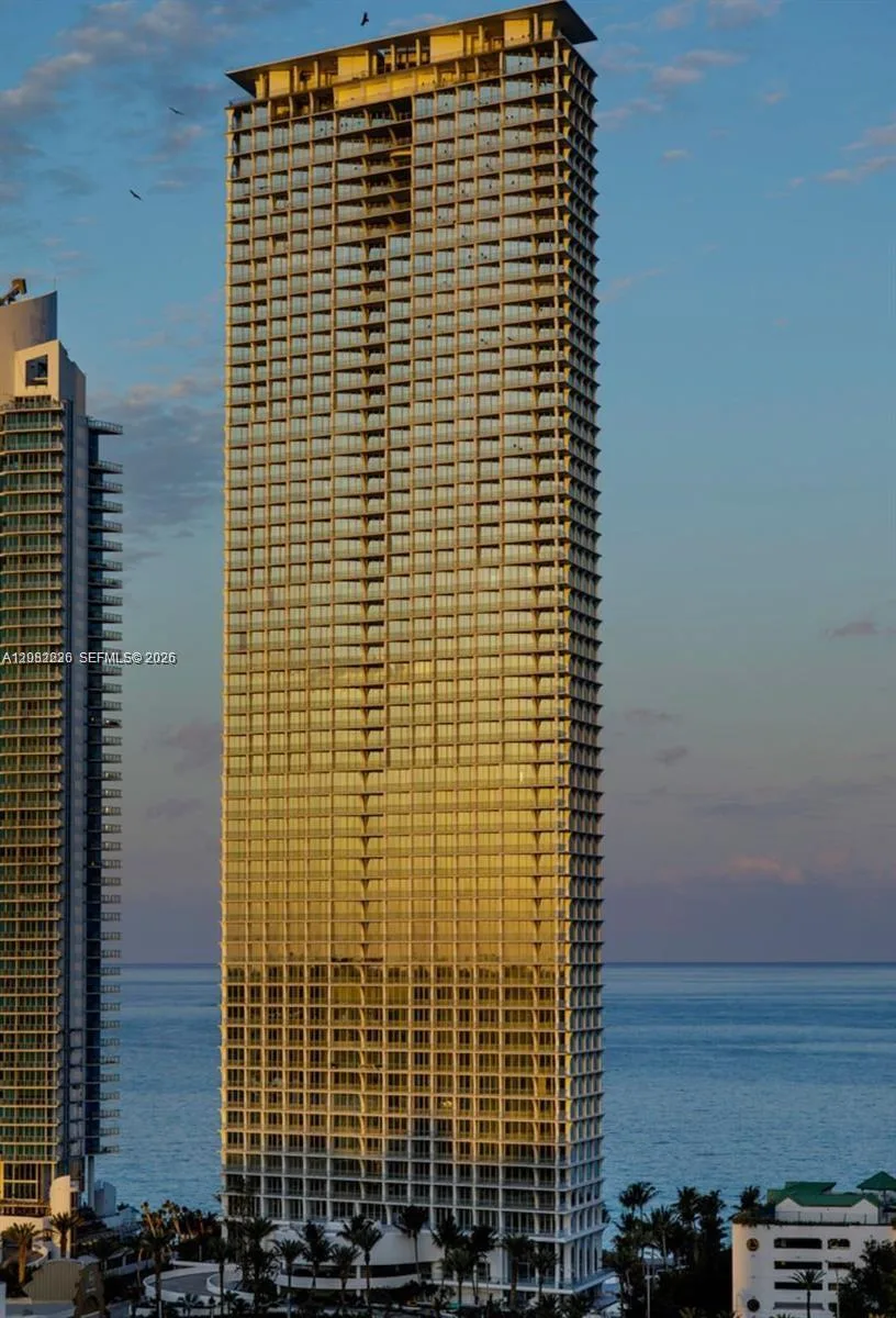 16901 Collins Ave # 704, Sunny Isles Beach, FL 33160
