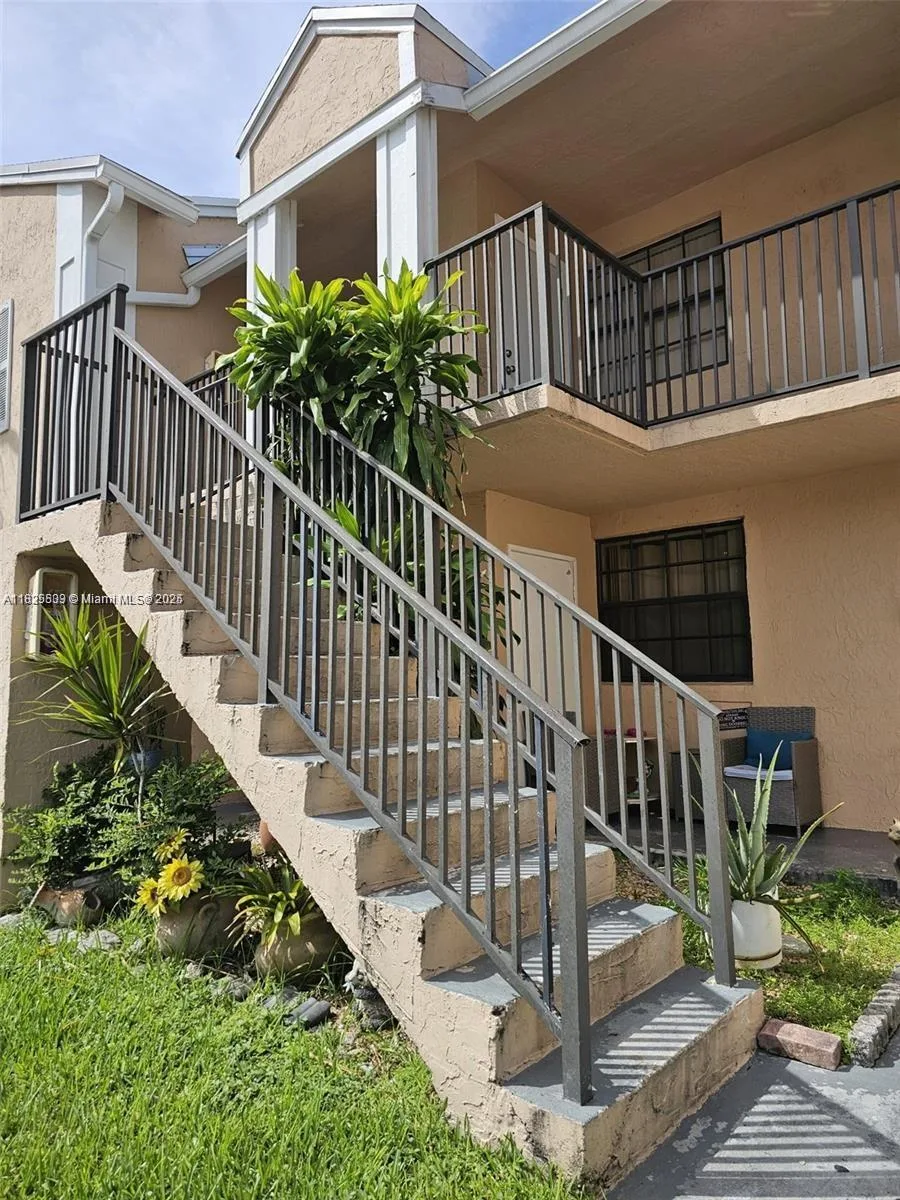 1002 Adams Ave # 1002E, Homestead, FL 33034