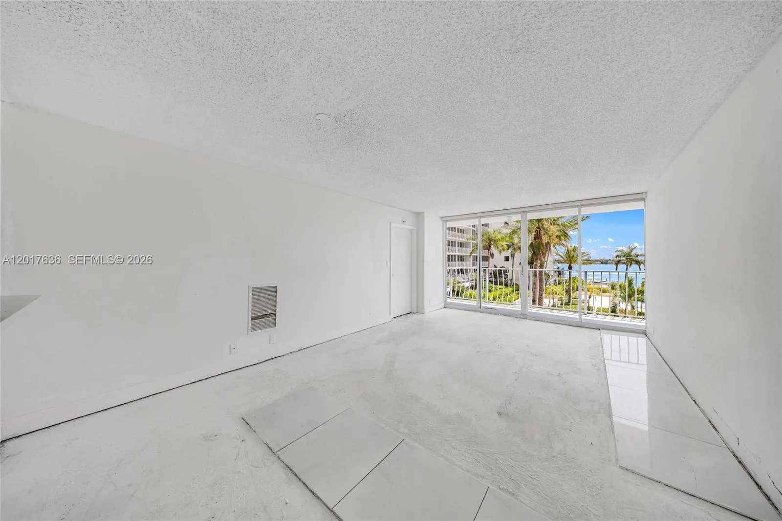 7601 E Treasure Dr # 609, North Bay Village, FL 33141