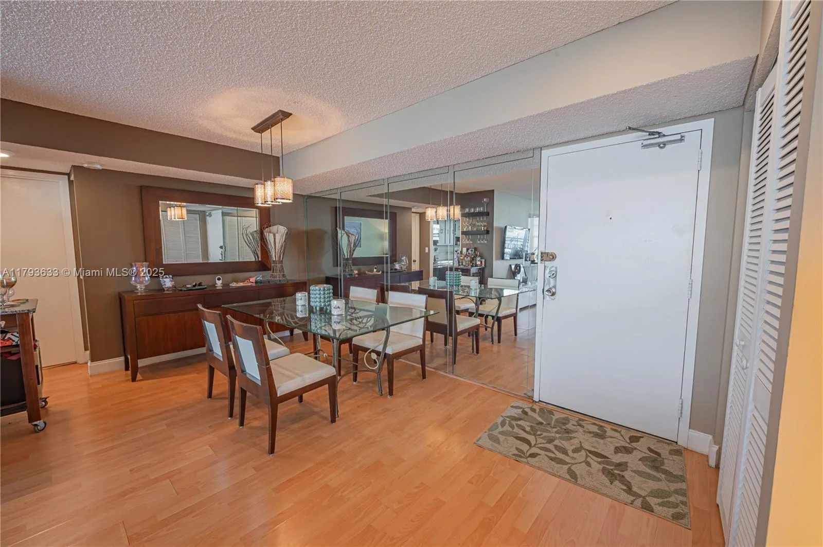 301 174th St # 401, Sunny Isles Beach, FL 33160 photo 3