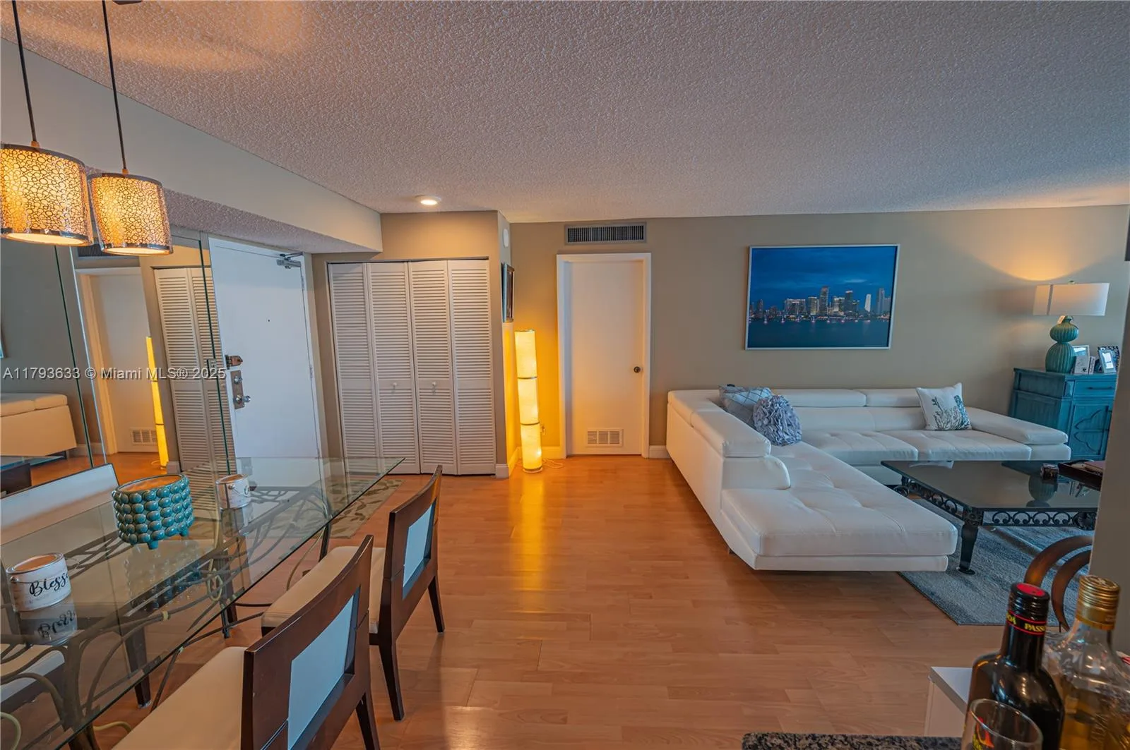 301 174th St # 401, Sunny Isles Beach, FL 33160 photo 6