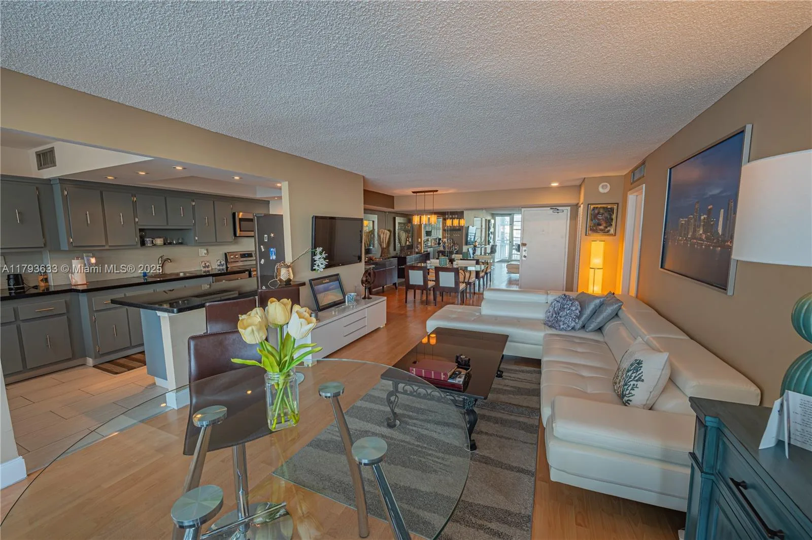 301 174th St # 401, Sunny Isles Beach, FL 33160 photo 7