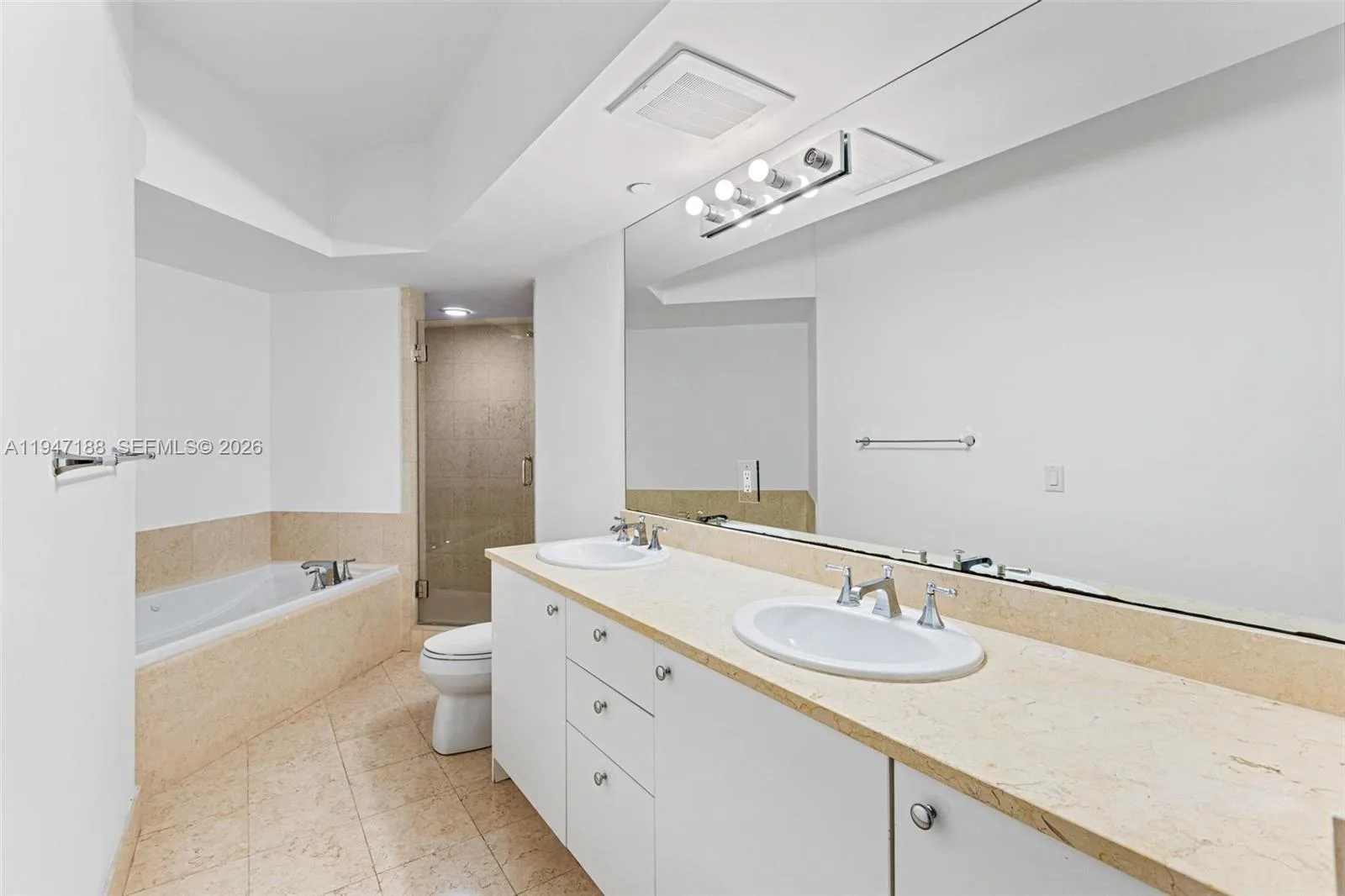 19900 E Country Club Dr # 502, Aventura, FL 33180 photo 10