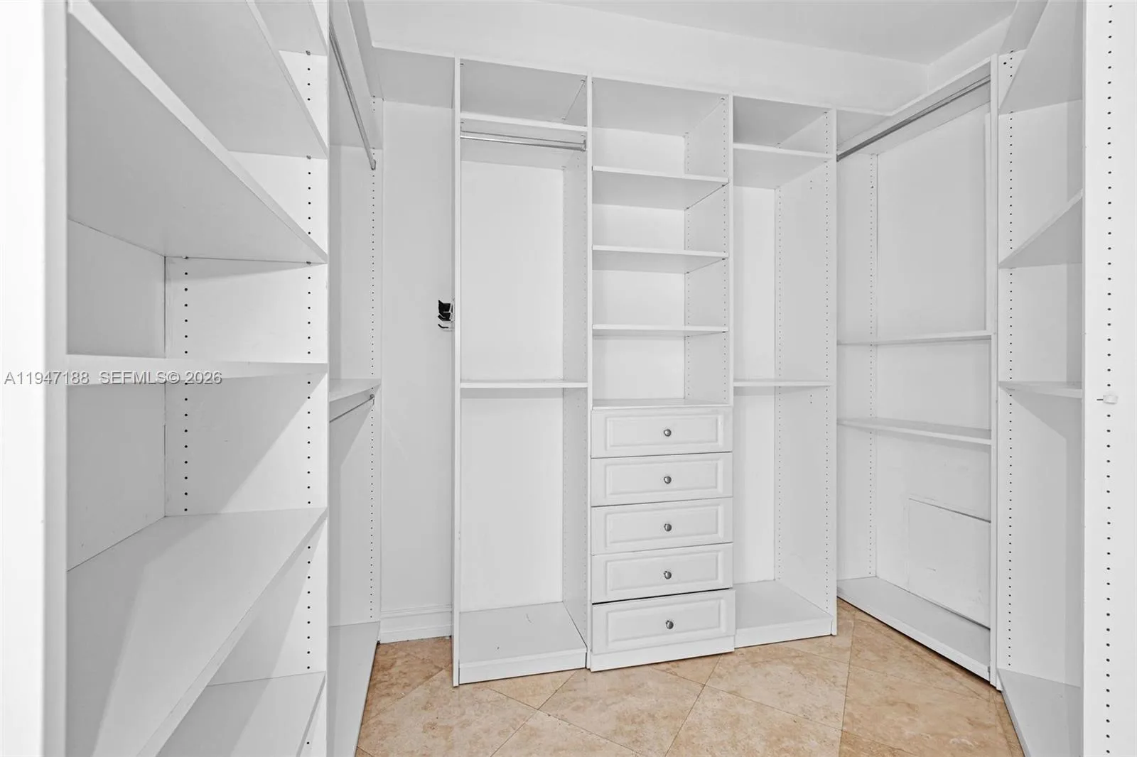19900 E Country Club Dr # 502, Aventura, FL 33180 photo 12