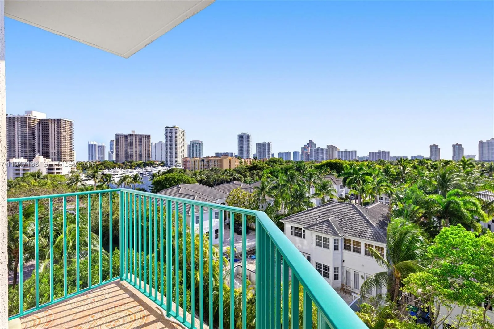 19900 E Country Club Dr # 502, Aventura, FL 33180 photo 3