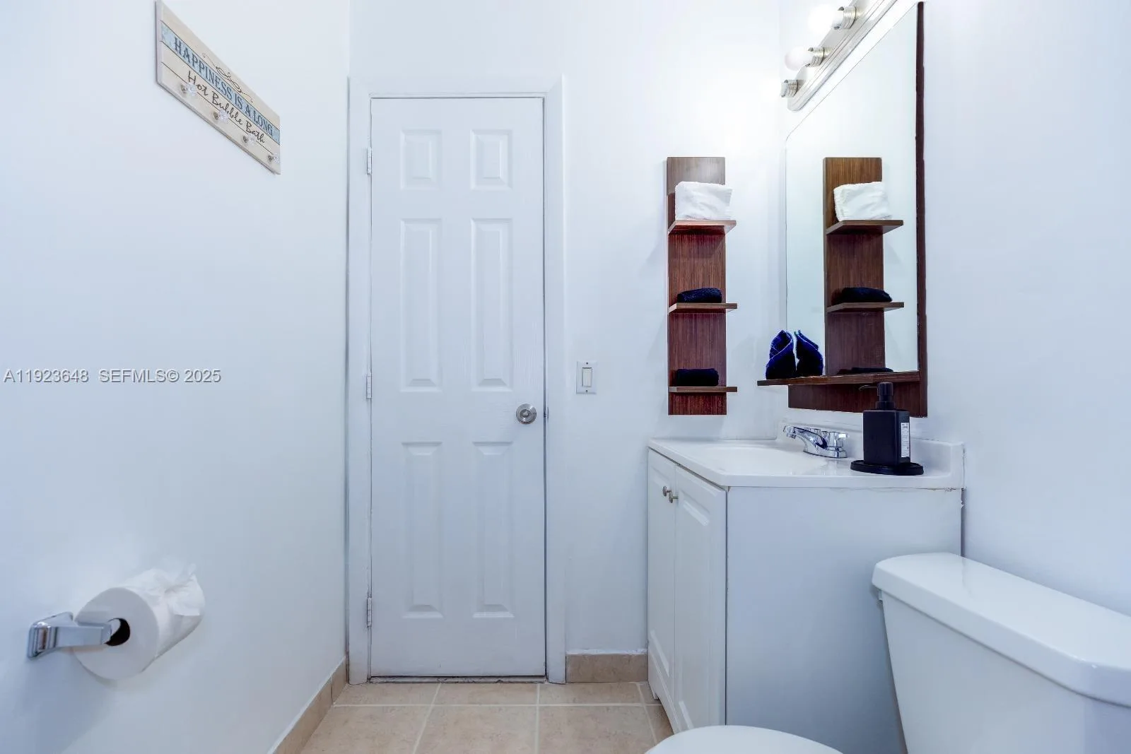828 SW 2nd St # 2, Miami, FL 33130 photo 3