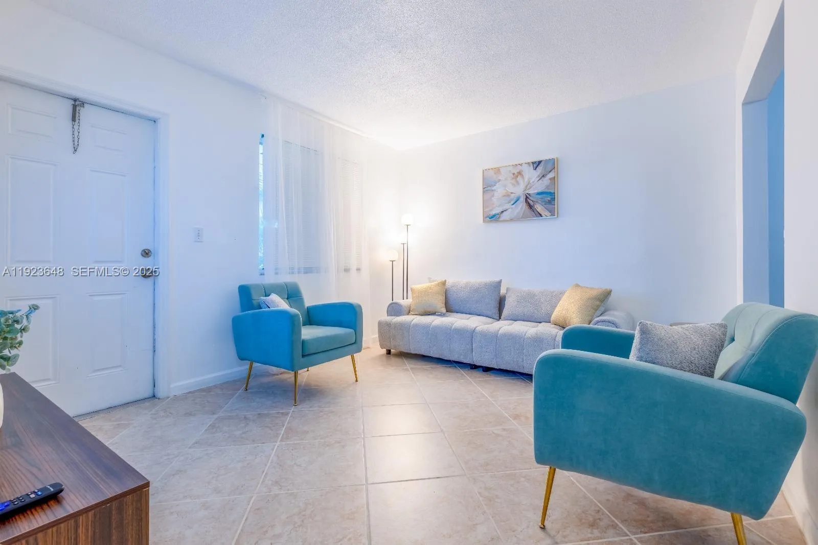 828 SW 2nd St # 2, Miami, FL 33130 photo 4