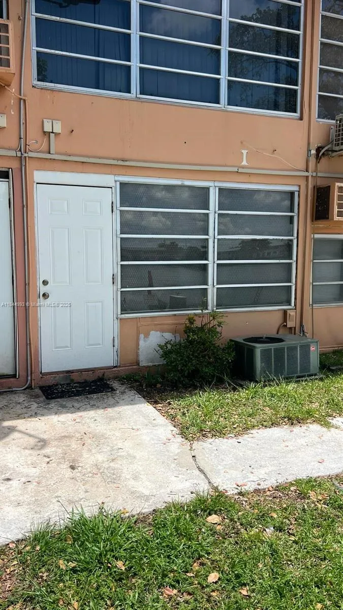 19080 NE 3rd Ct # 307, Miami, FL 33179 photo 13