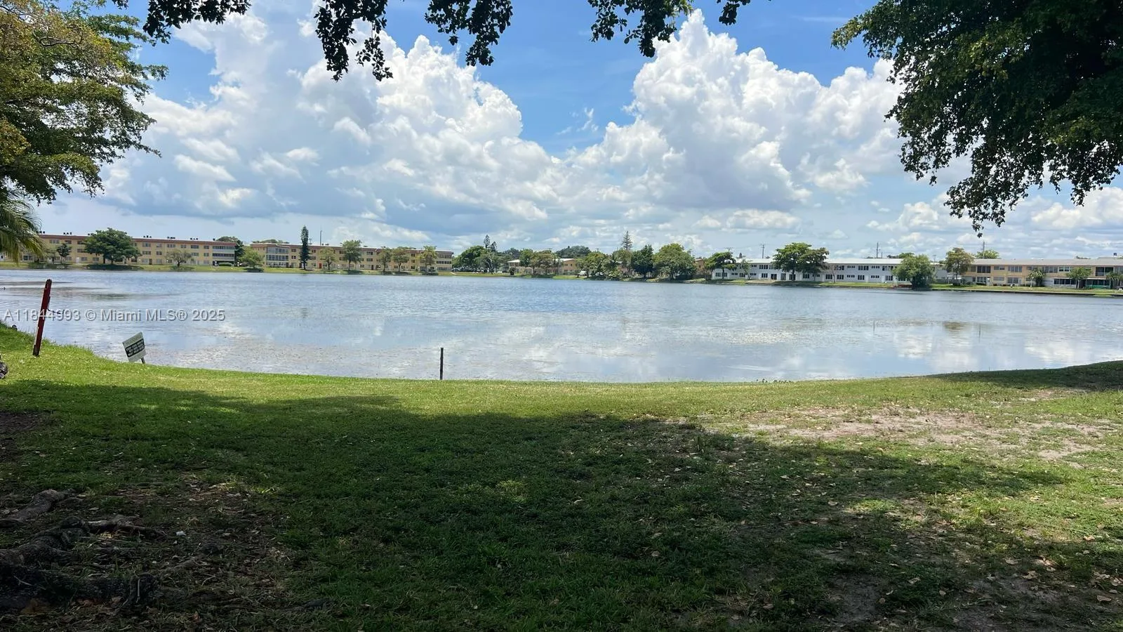 19080 NE 3rd Ct # 307, Miami, FL 33179 photo 2