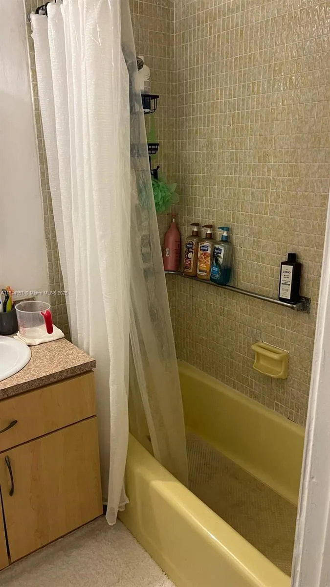 19080 NE 3rd Ct # 307, Miami, FL 33179 photo 6