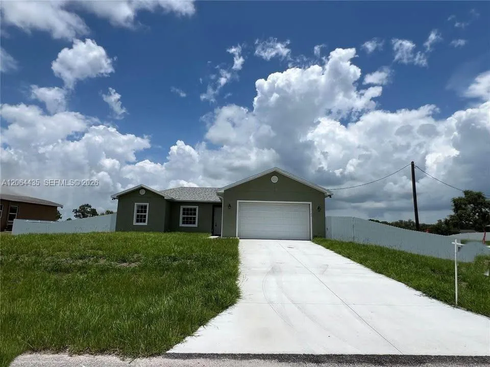 1133 LEADER ST, La Belle, FL 33935