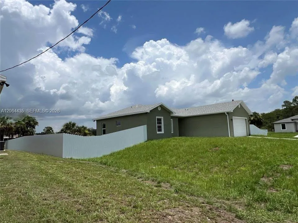 1133 LEADER ST, La Belle, FL 33935 photo 3