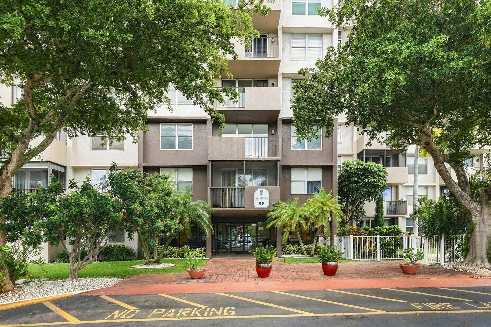 777 S Federal Highway # RP PH 15, Pompano Beach, FL 33062 — zdjęcie 2