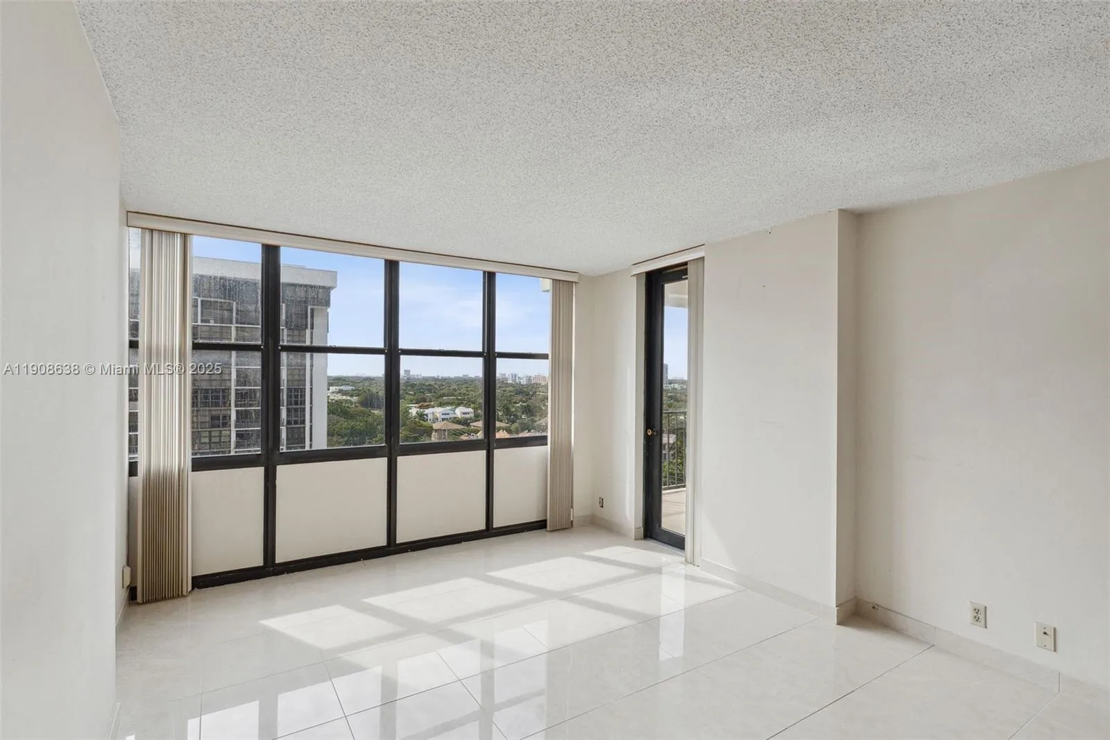 1901 Brickell Ave # B1408, Miami, FL 33129 photo 12