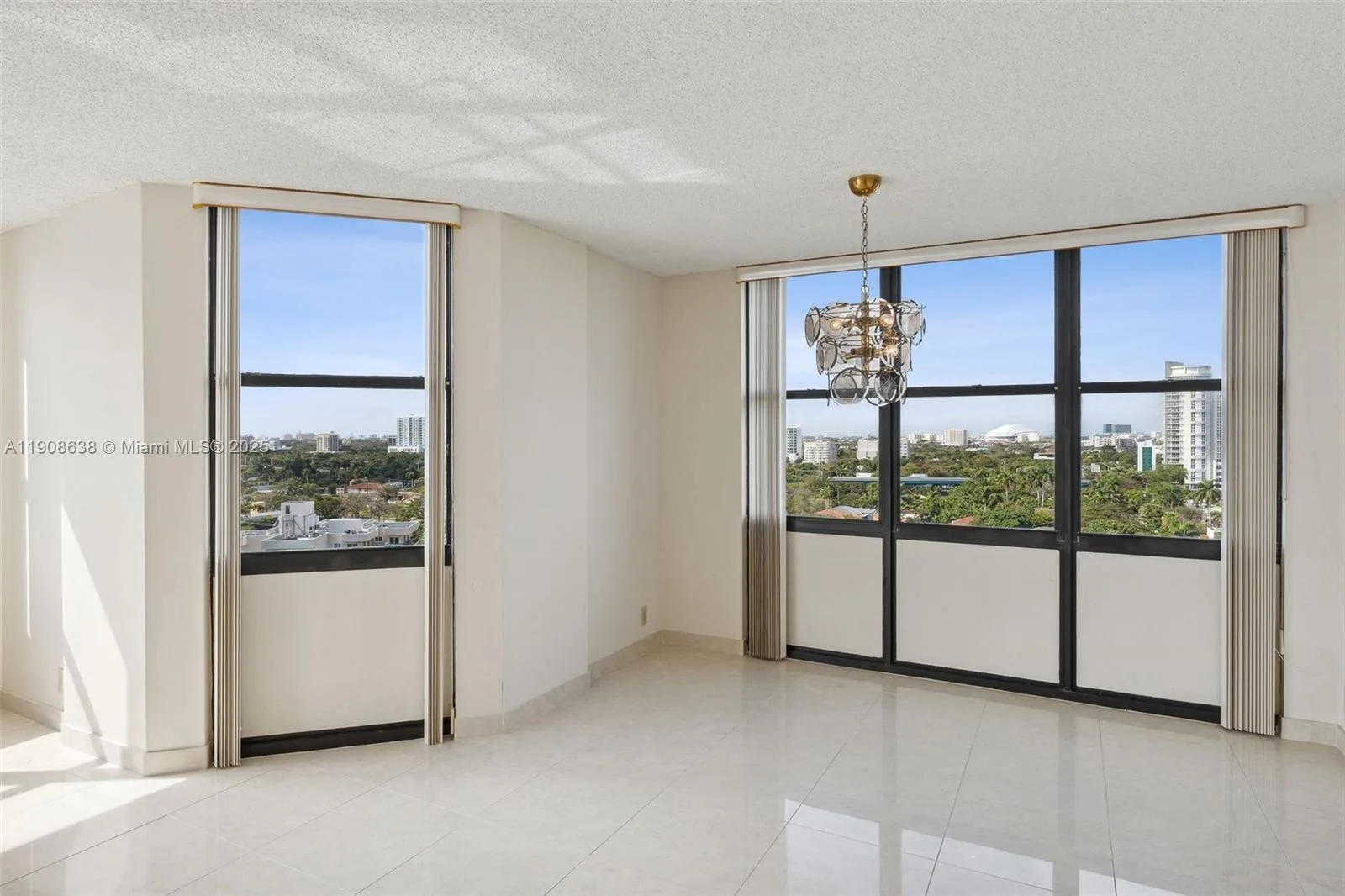 1901 Brickell Ave # B1408, Miami, FL 33129 photo 4