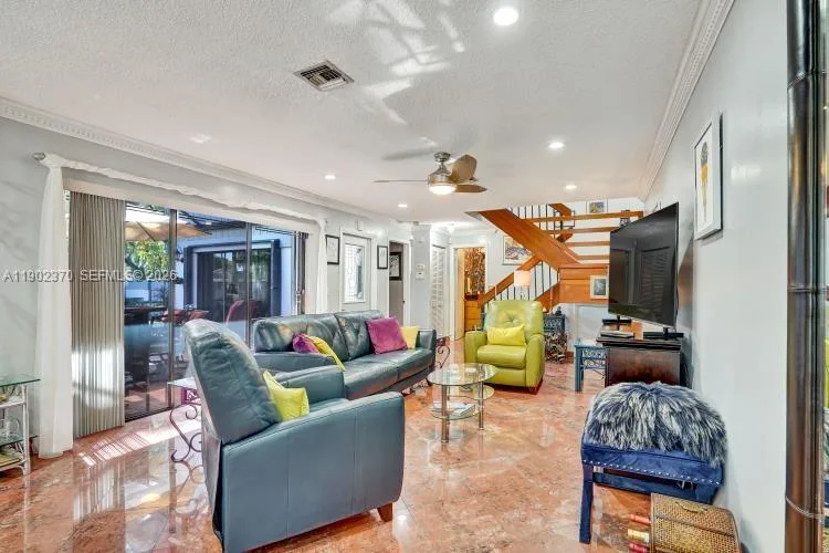 10026 NW 52nd Ter, Doral, FL 33178 photo 8