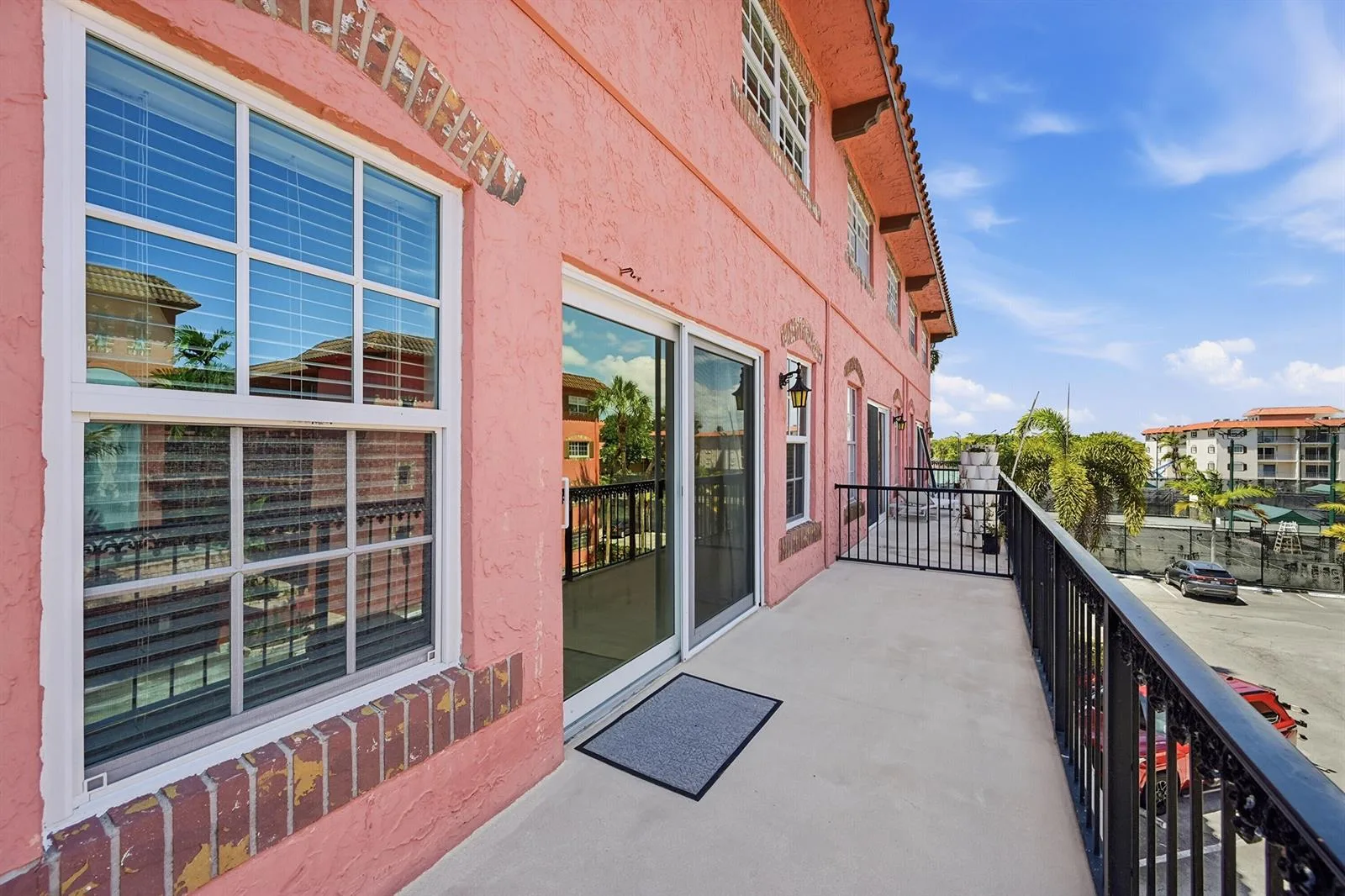 670 Tennis Club Drive # 303, Fort Lauderdale, FL 33311 photo 12