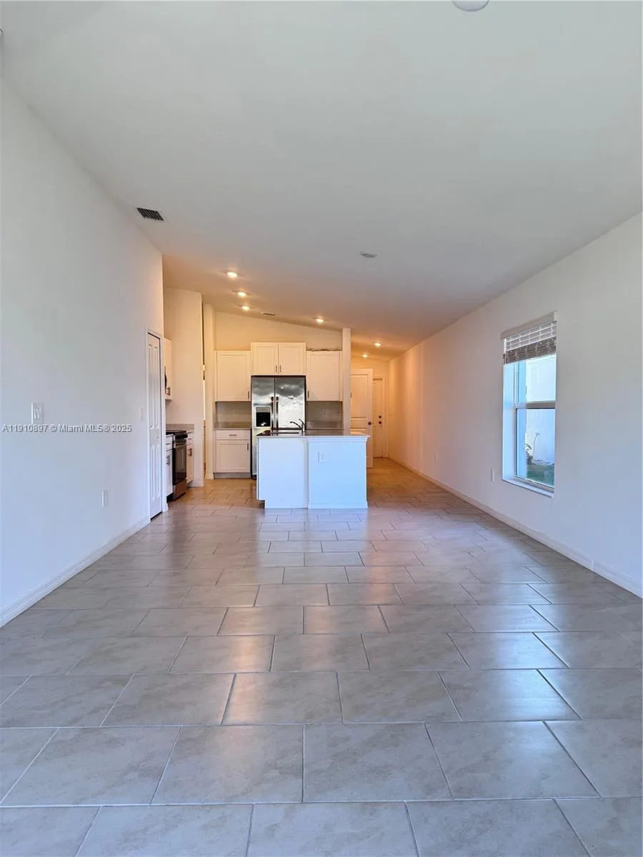 17448 Monte Isola Way, Fort Myers, FL 33917 photo 4