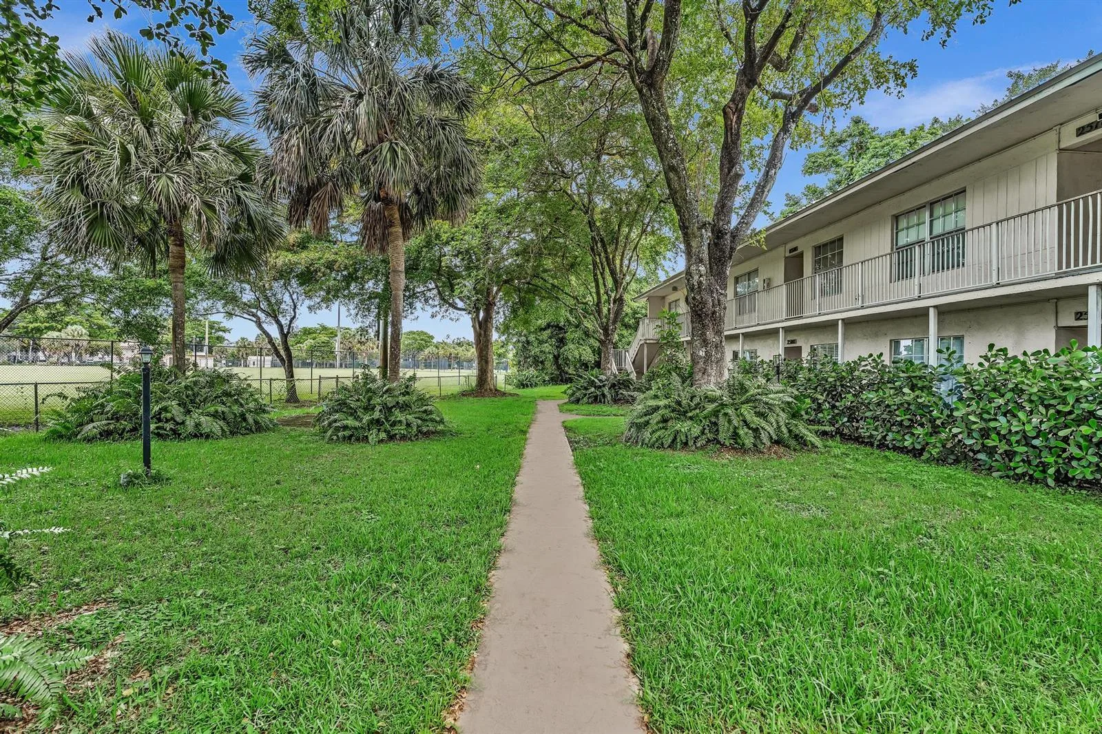 2510 Riverside Drive # 2510, Coral Springs, FL 33065