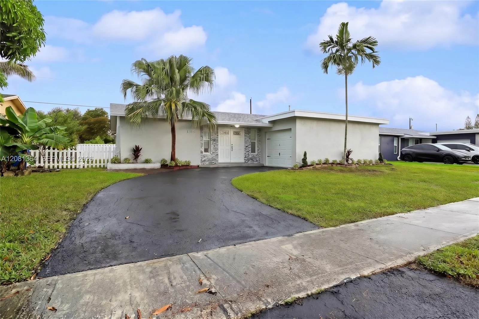 11940 NW 29th Mnr, Sunrise, FL 33323