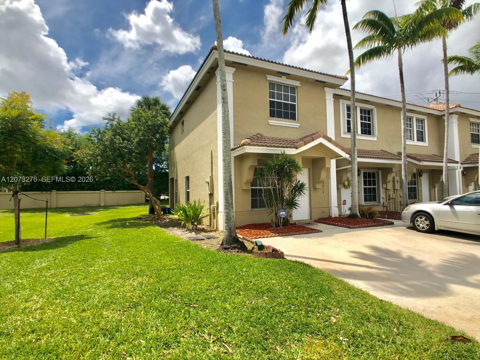 12218 SW 8th Ct, Pembroke Pines, FL 33025 photo 2