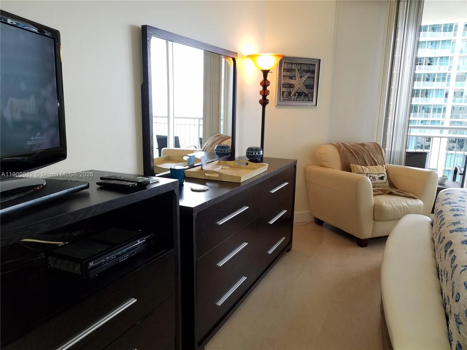 17375 Collins Ave # 906, Sunny Isles Beach, FL 33160 photo 10