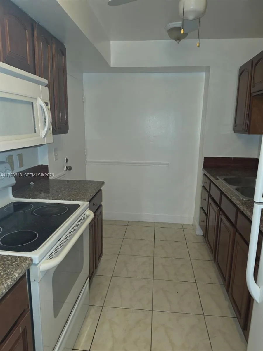 3301 Spanish Moss Ter # 415, Lauderhill, FL 33319