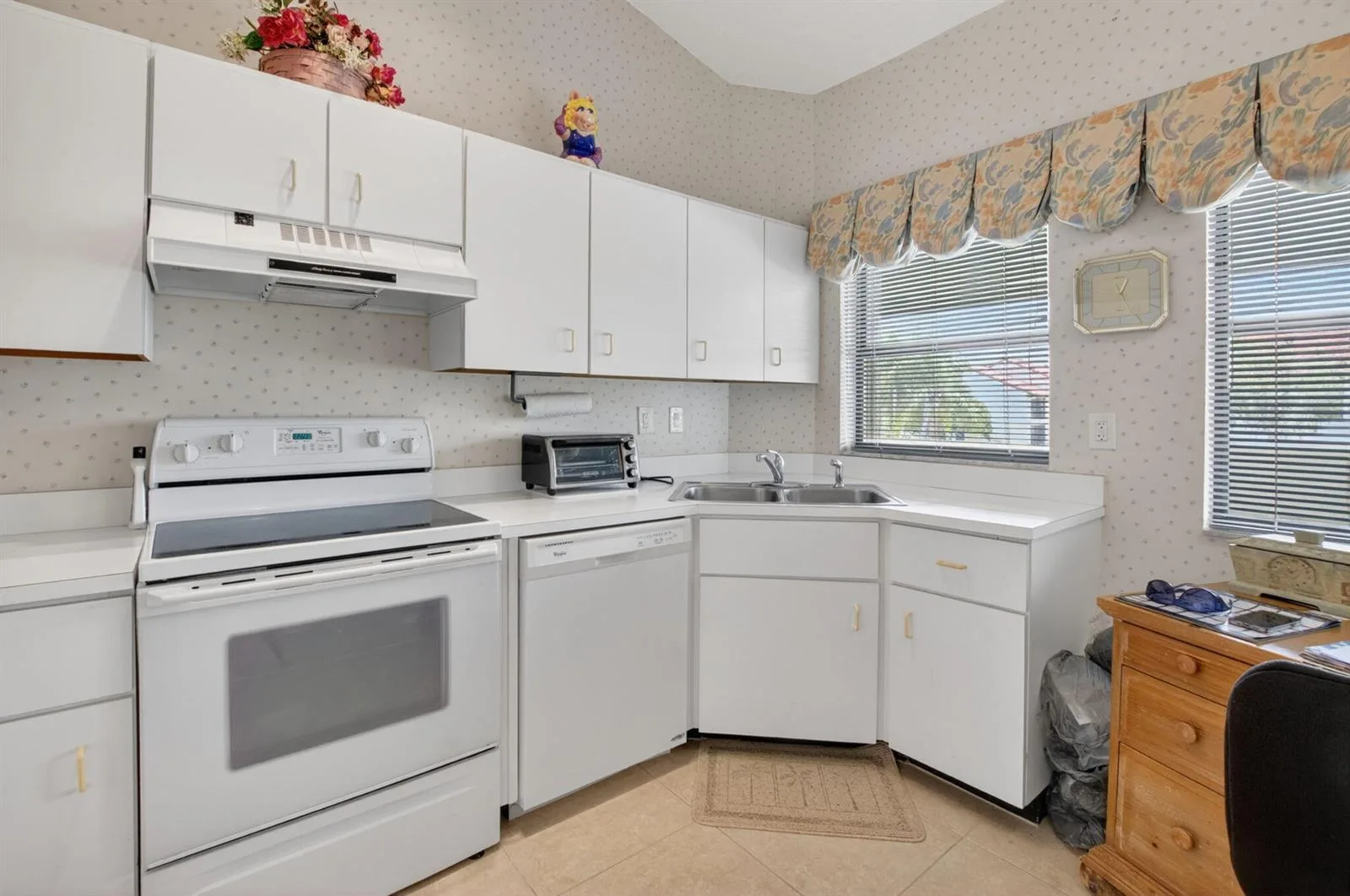 5907 Parkwalk Drive, Boynton Beach, FL 33472 photo 3