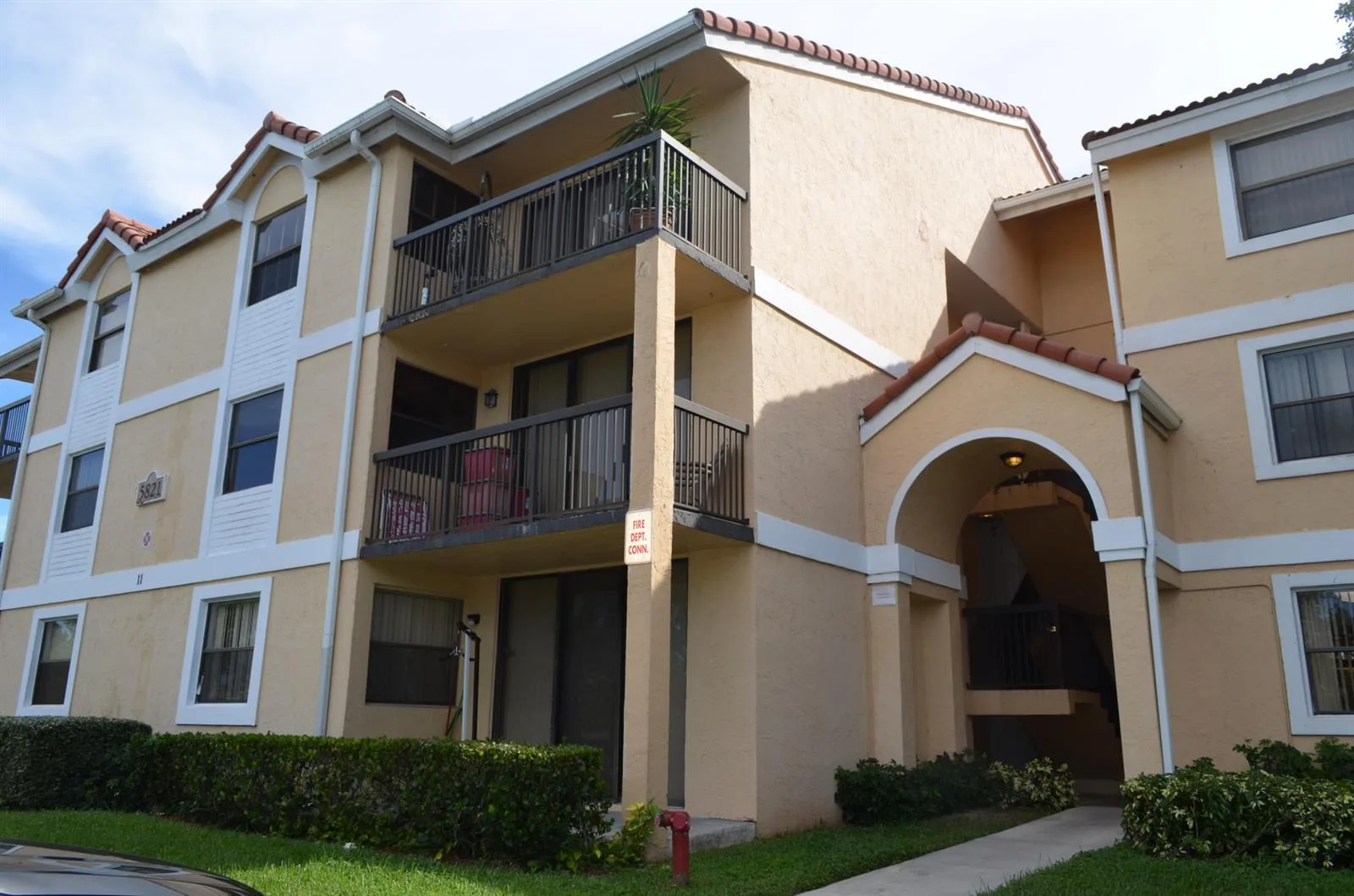 5821 RIVERSIDE Drive # 105B2, Coral Springs, FL 33067