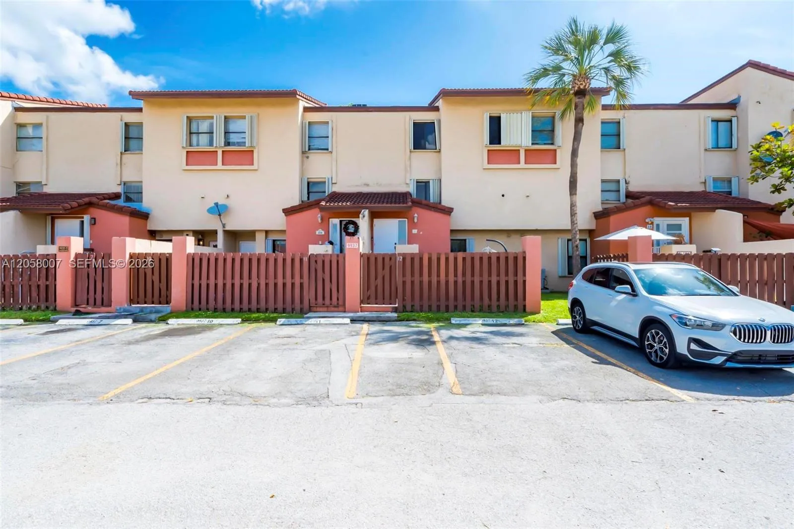 9937 NW 9th St Cir # 12-19, Miami, FL 33172