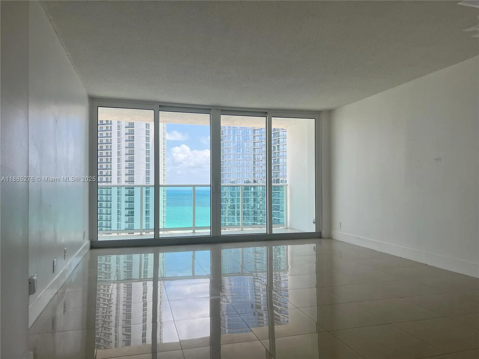 100 Bayview Dr # 2012, Sunny Isles Beach, FL 33160 photo 3