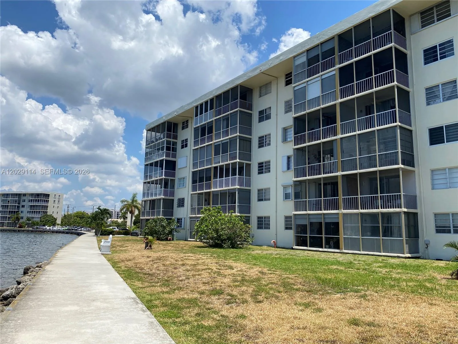2920 Point East Dr # N611, Aventura, FL 33160