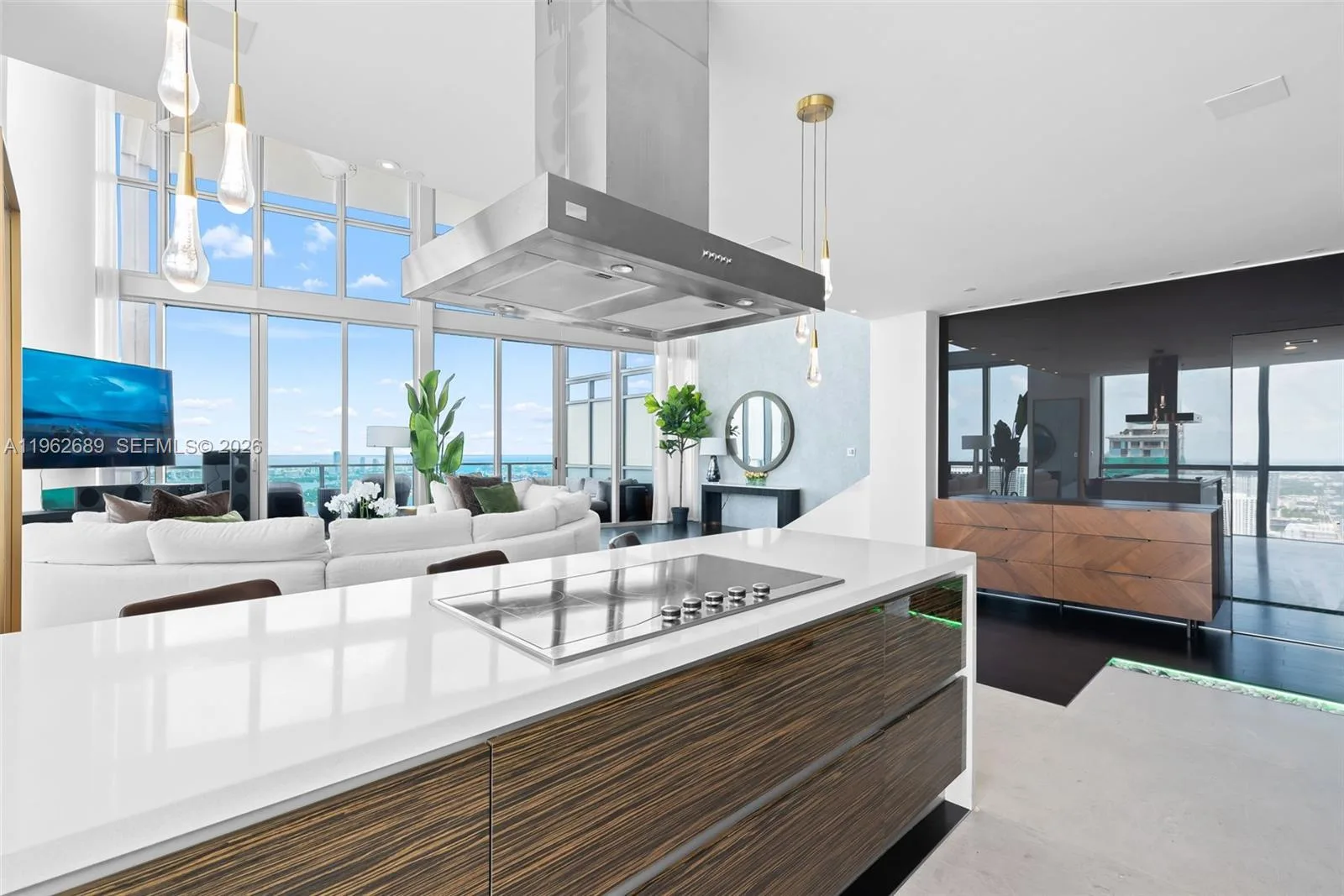 1100 Biscayne Blvd # 5706, Miami, FL 33132 photo 13