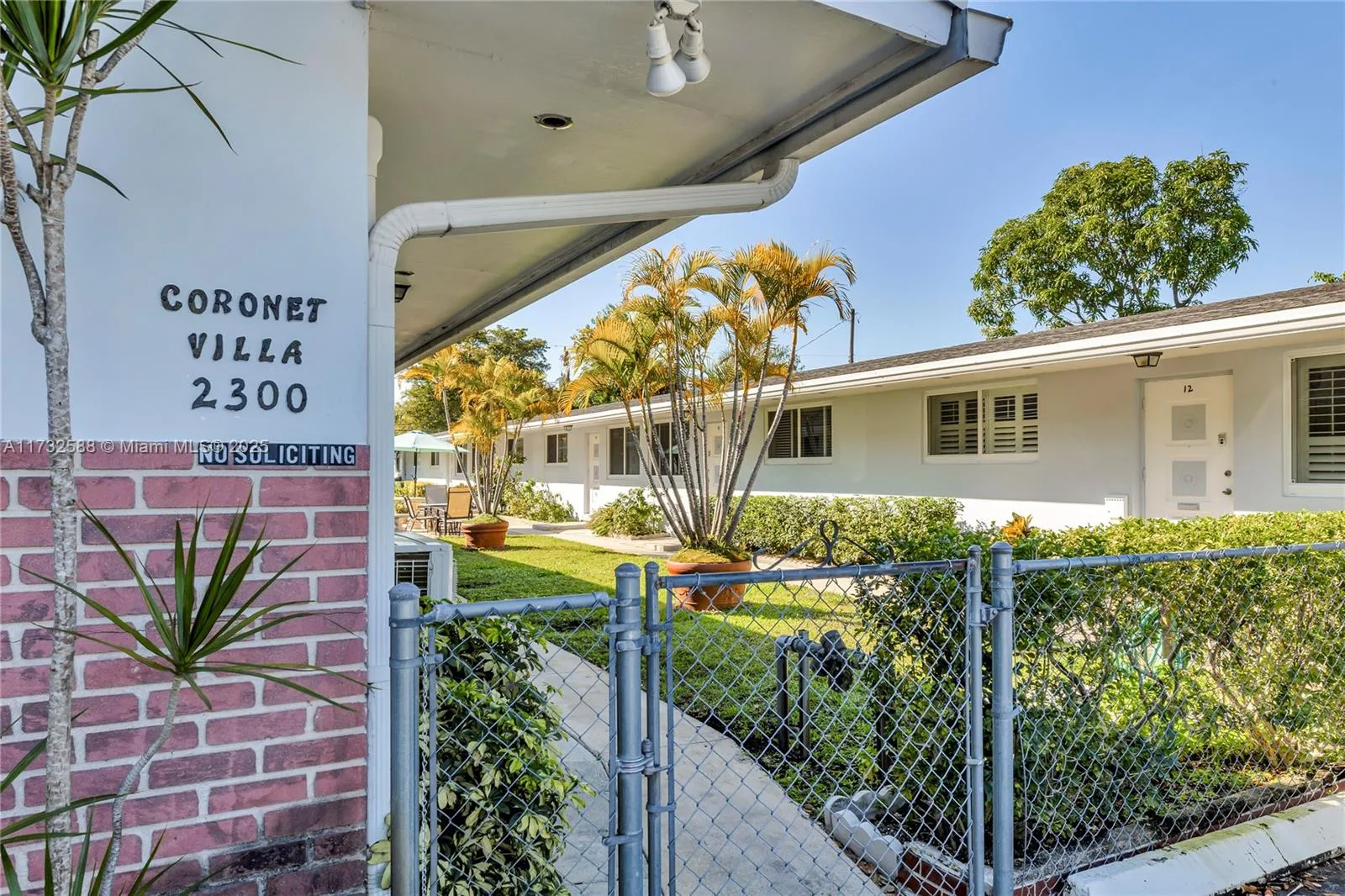 2300 Jackson St # 10, Hollywood, FL 33020