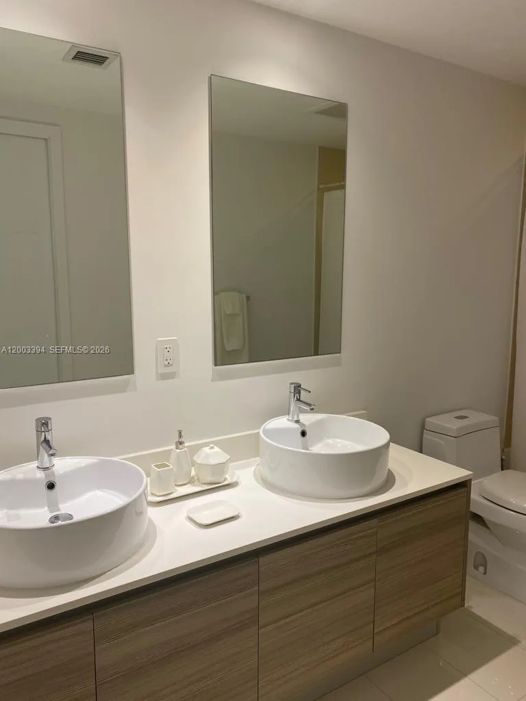 121 NE 34th St # 1703, Miami, FL 33137 photo 7