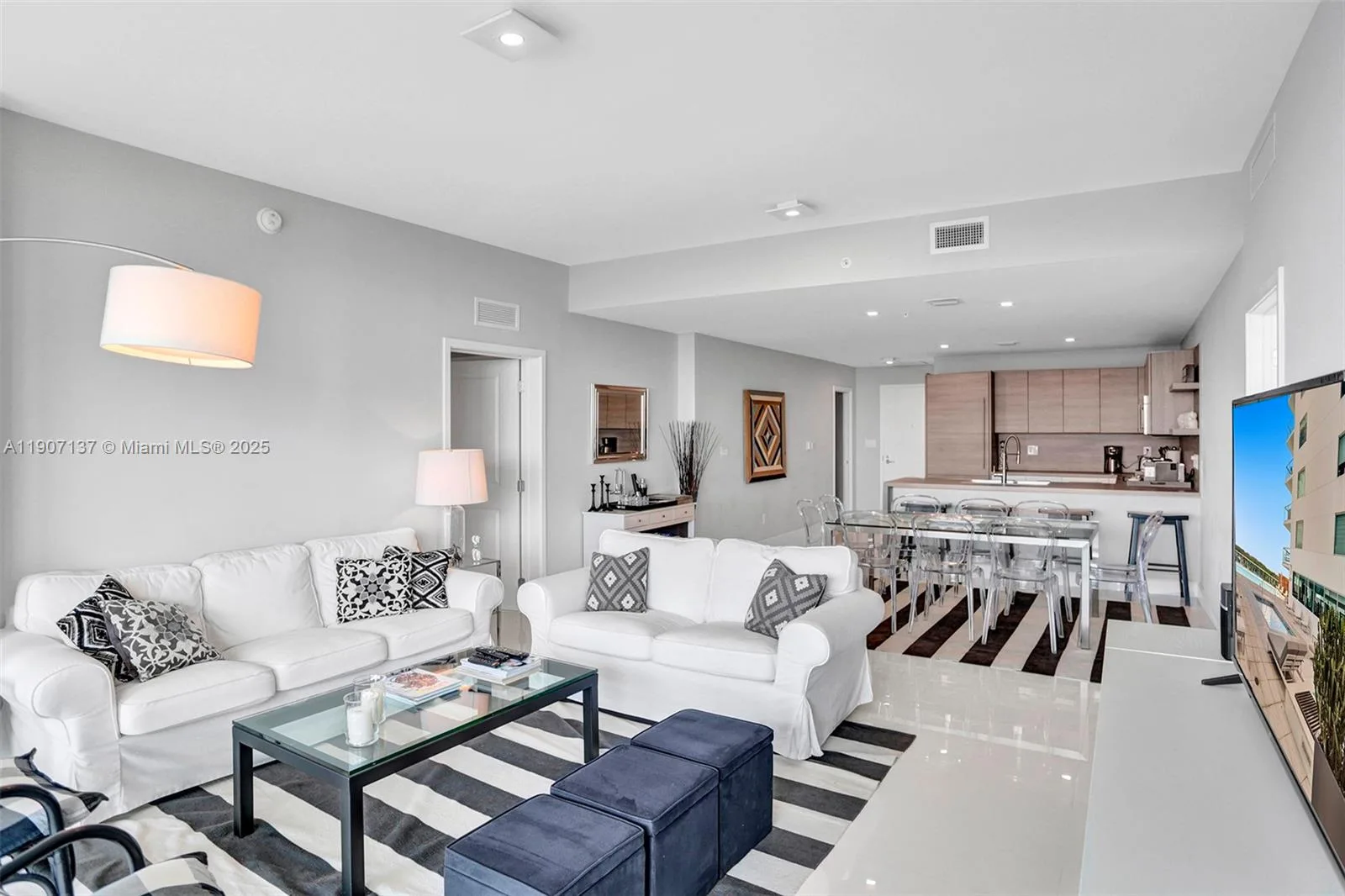 400 Sunny Isles Blvd # 2021, Sunny Isles Beach, FL 33160 photo 12