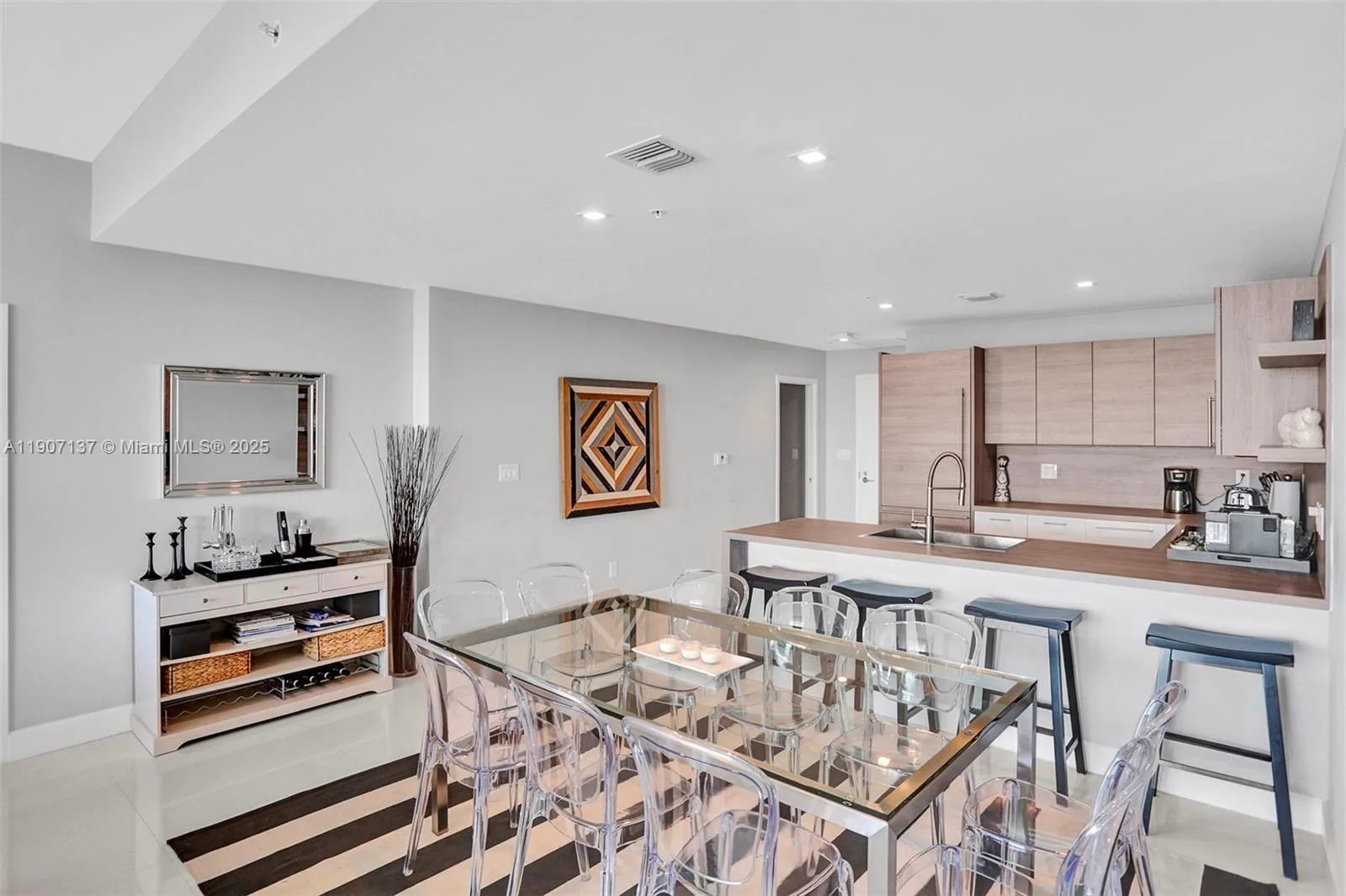 400 Sunny Isles Blvd # 2021, Sunny Isles Beach, FL 33160 photo 8