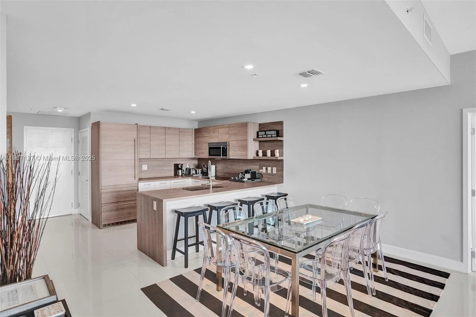 400 Sunny Isles Blvd # 2021, Sunny Isles Beach, FL 33160 photo 9