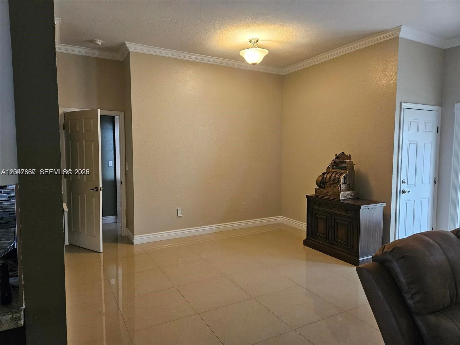 2635 SE 4th Pl, Homestead, FL 33033 photo 5