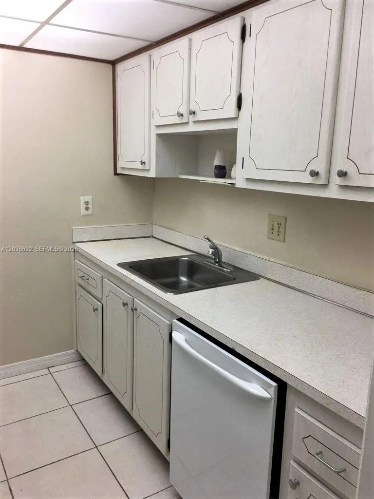 14201 N Kendall Dr # 405D, Miami, FL 33186 photo 5